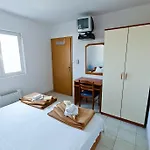 Bed & Breakfast Family Magazin Žuljana