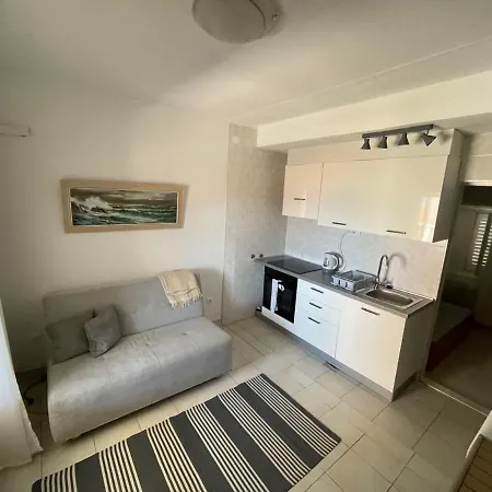 Bed & Breakfast Family Magazin Žuljana