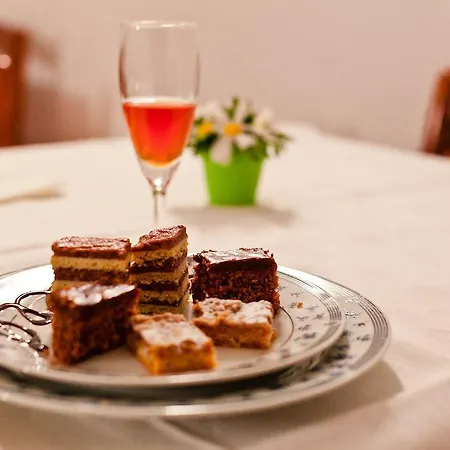 Bed & Breakfast Family Magazin 3*