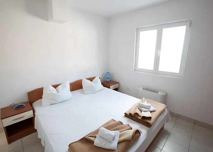 לינה וארוחת בוקר Family Magazin